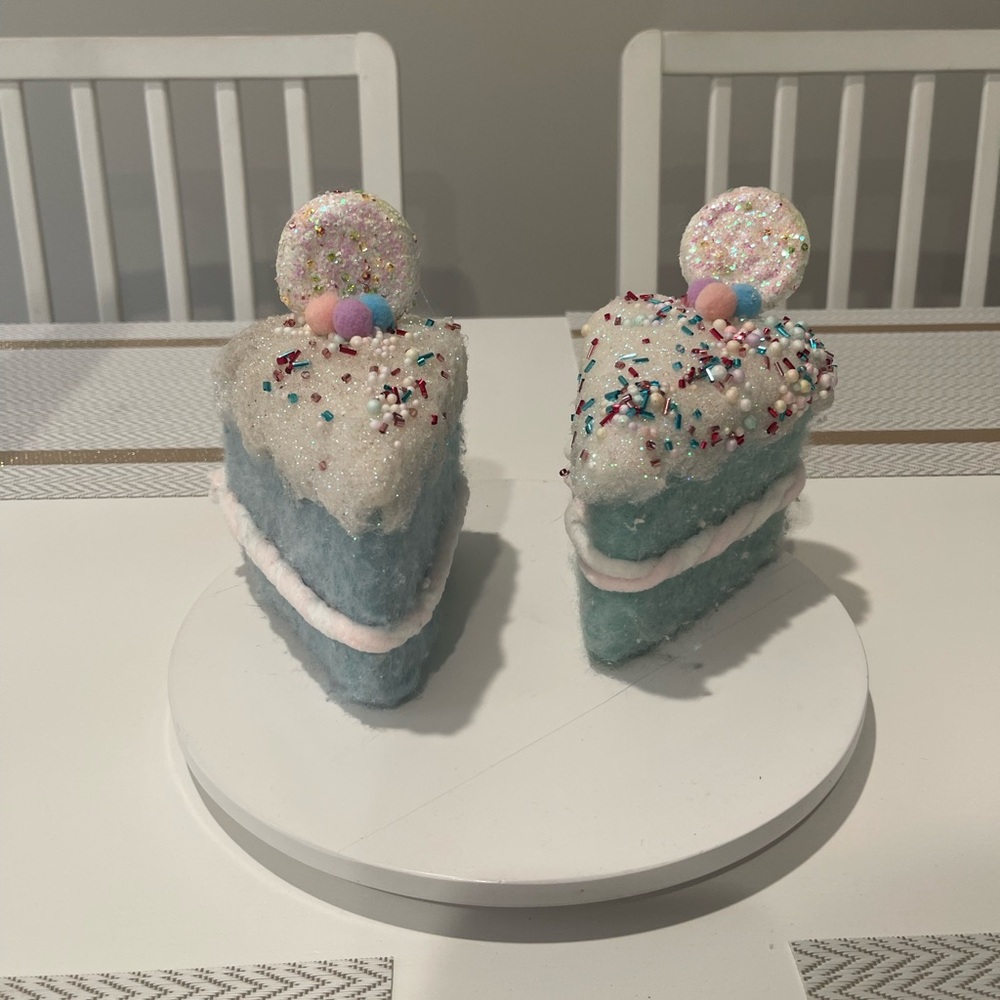 Blue and White Decorative Cake Slices